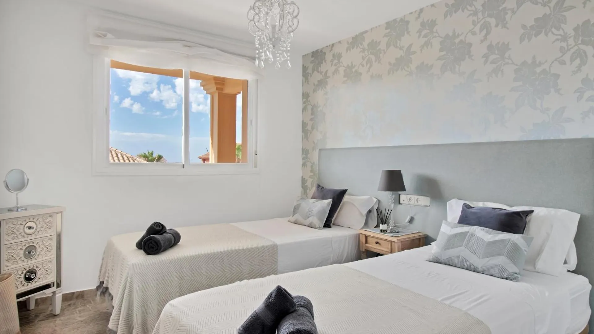 Holiday home Elegante Adosado Con Con Vistas Al Mar Y Piscina - Costa Galera Park 10 4 Villa Estepona